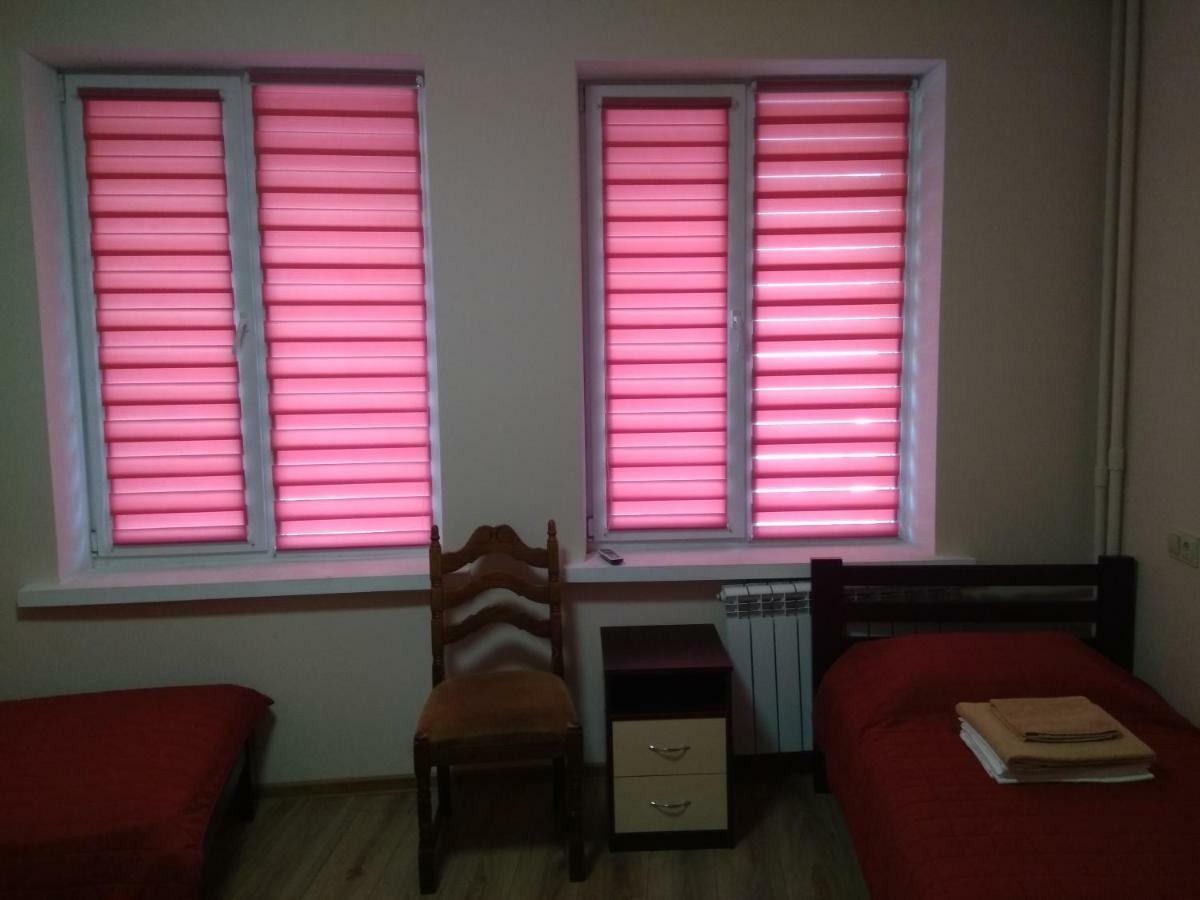 Hotel Tsentralnoho Budynku Khudozhnyka Κίεβο Εξωτερικό φωτογραφία