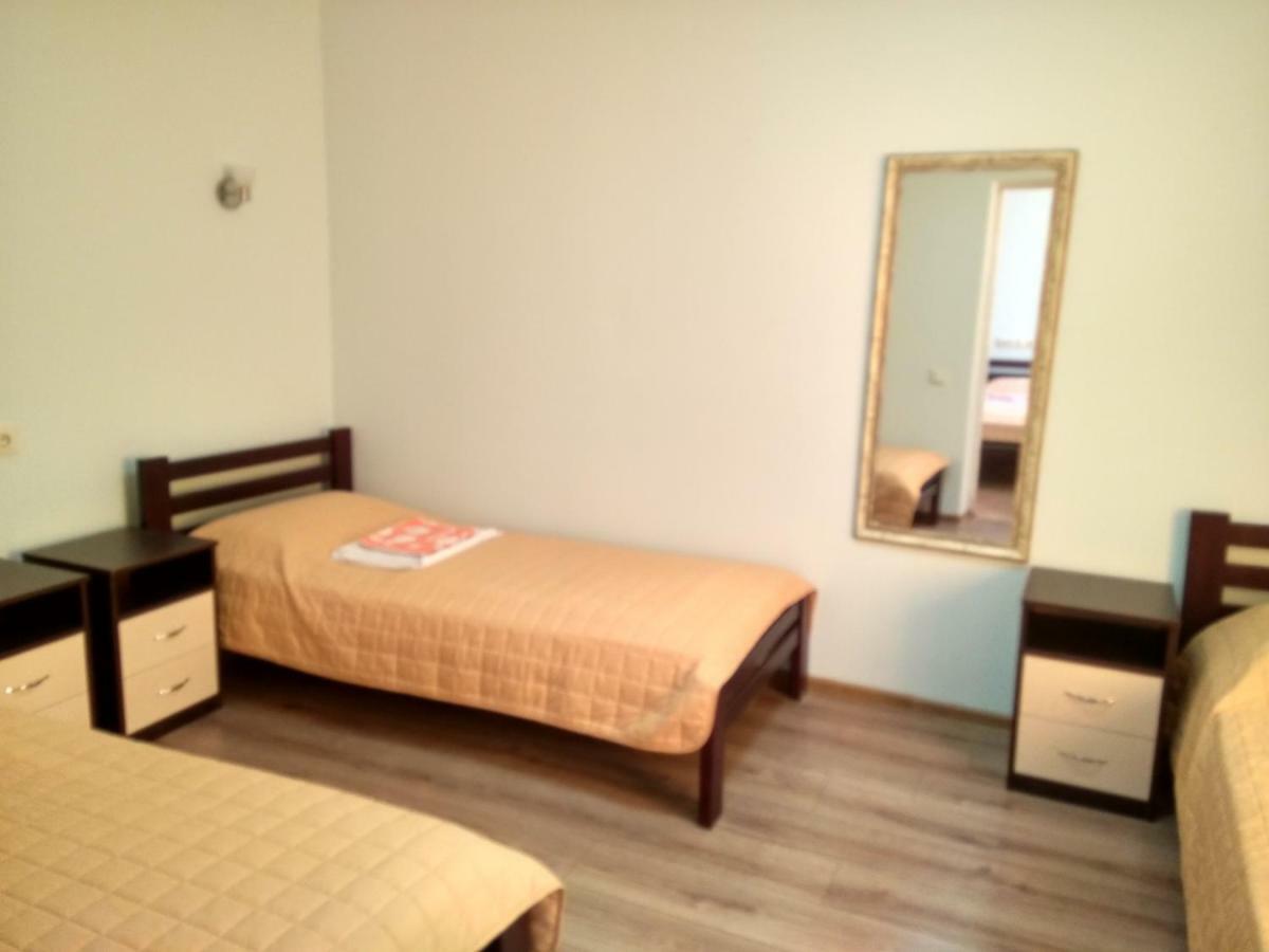Hotel Tsentralnoho Budynku Khudozhnyka Κίεβο Εξωτερικό φωτογραφία